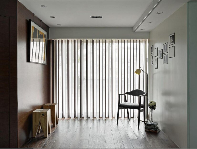 modern-minimalist-living-room_1310085-57853